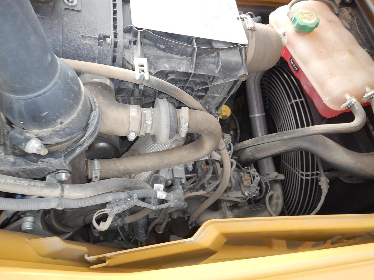 Used 2020 CATERPILLAR 420