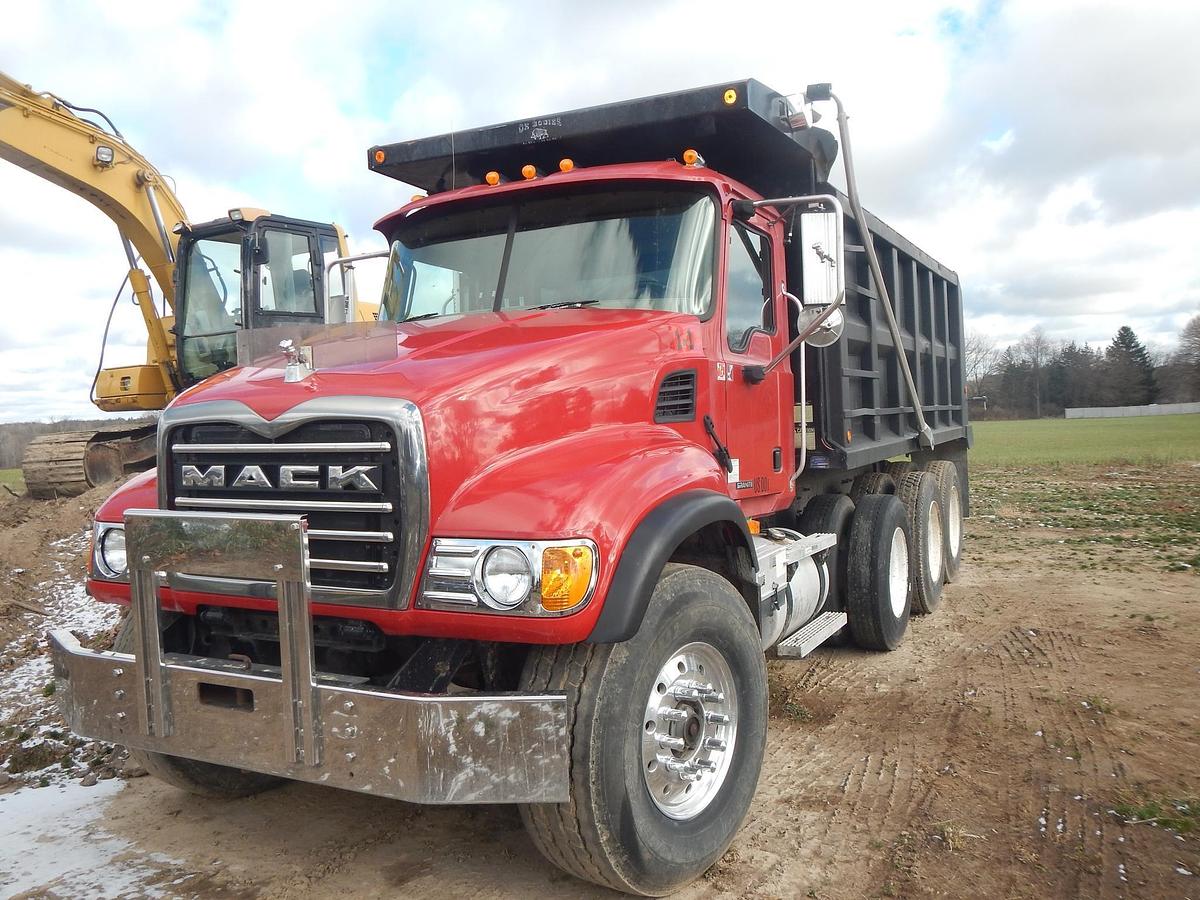 Used 2005 MACK GRANITE CV713