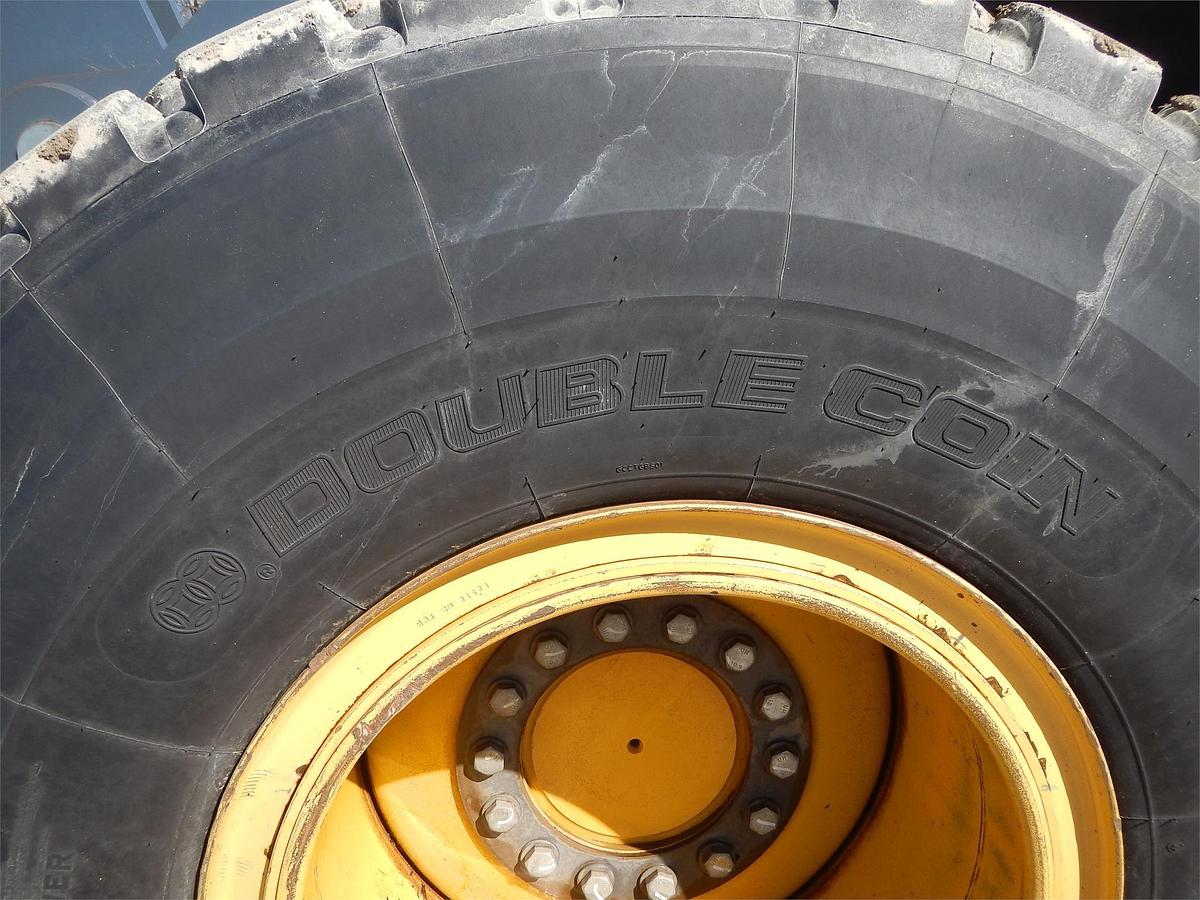 Used 2017 DEERE 624KII