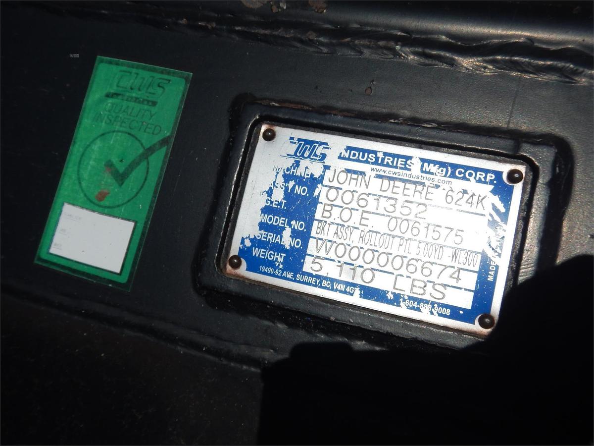 Used 2017 DEERE 624KII