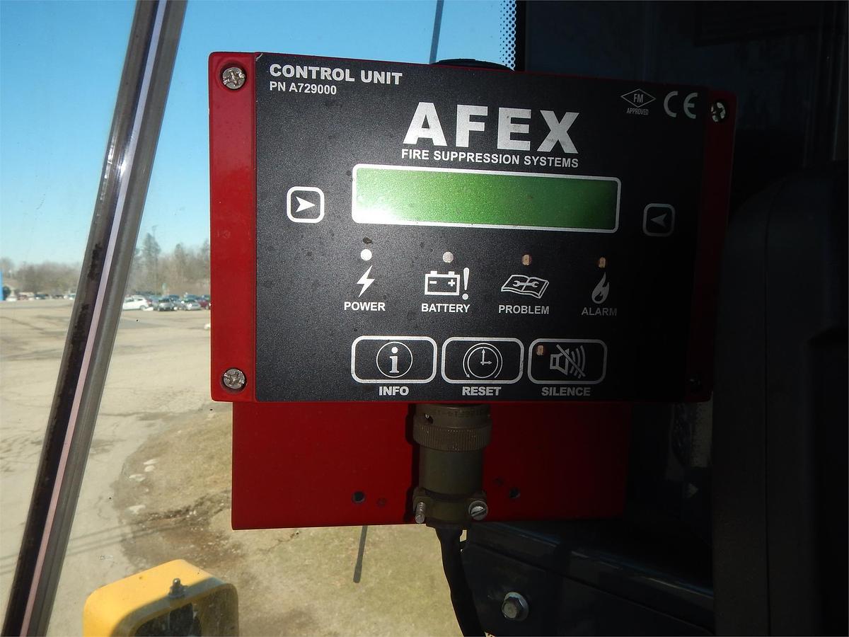 Used 2017 DEERE 624KII