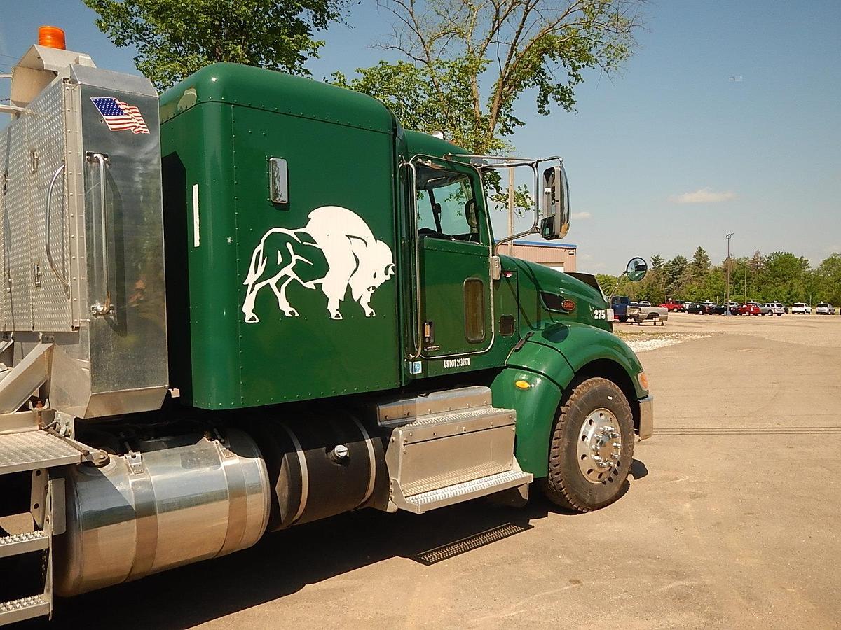 Used 2012 PETERBILT 386