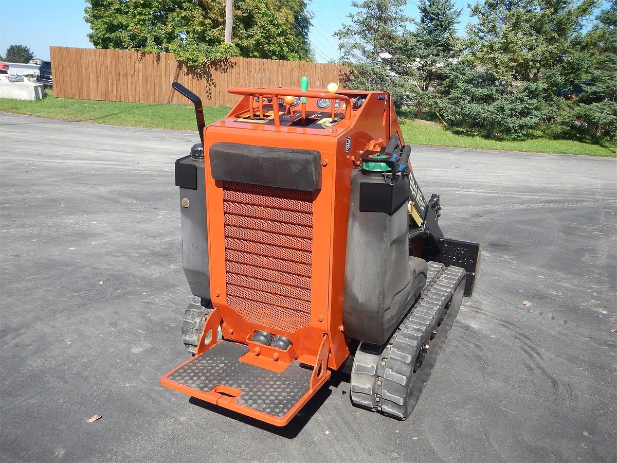 Used 2009 DITCH WITCH SK650