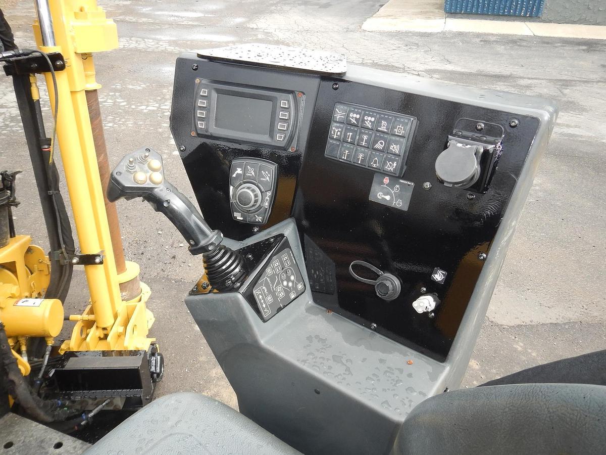 Used 2018 VERMEER NAVIGATOR D20X22 SERIES III