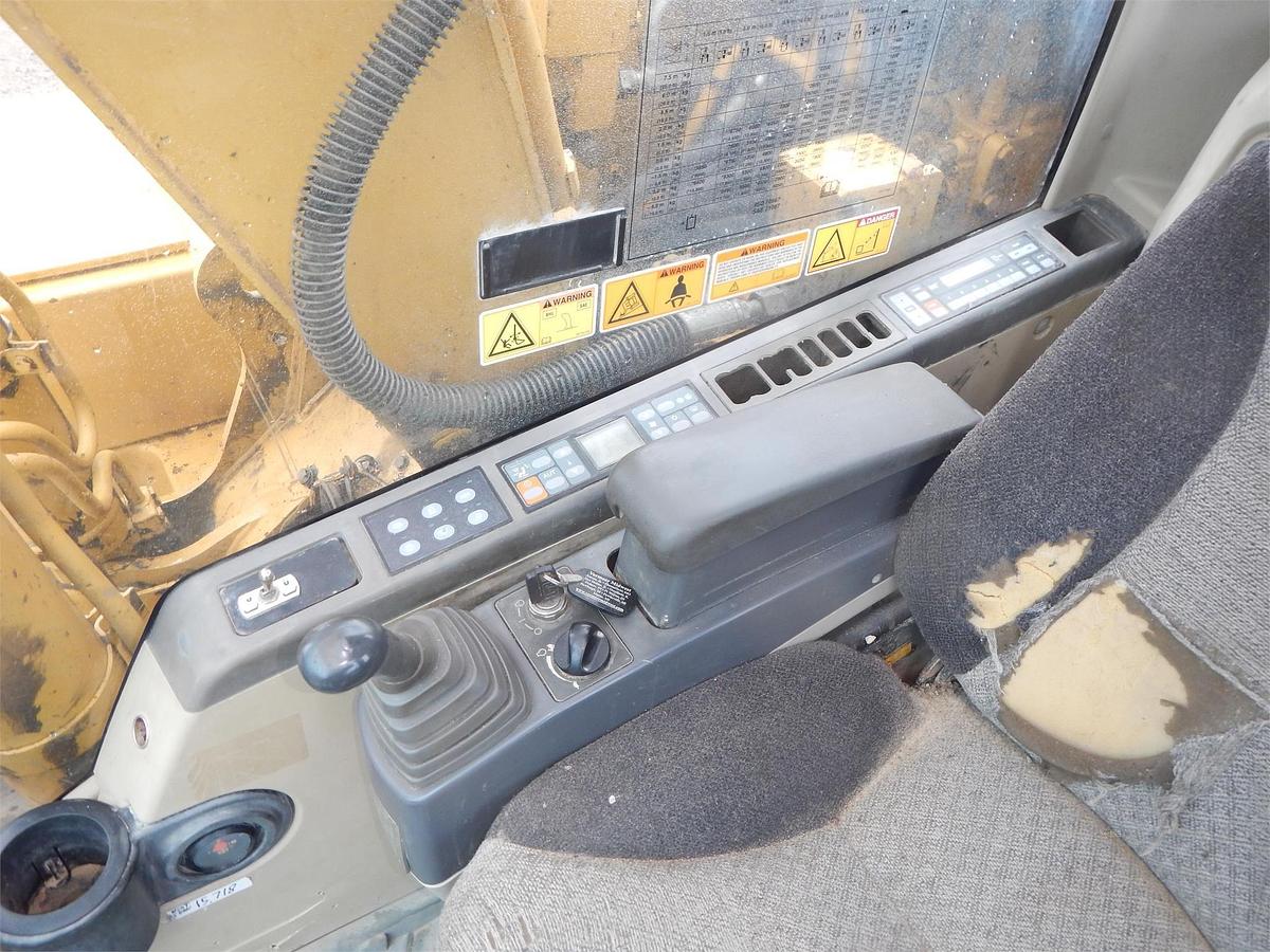 Used 2005 CATERPILLAR 312CL