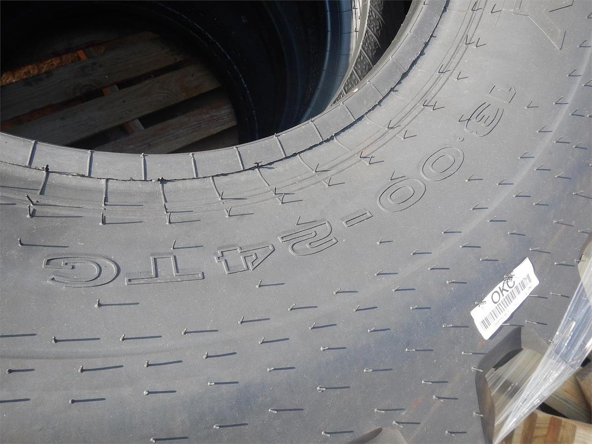 Used 2014 CATERPILLAR TL943C