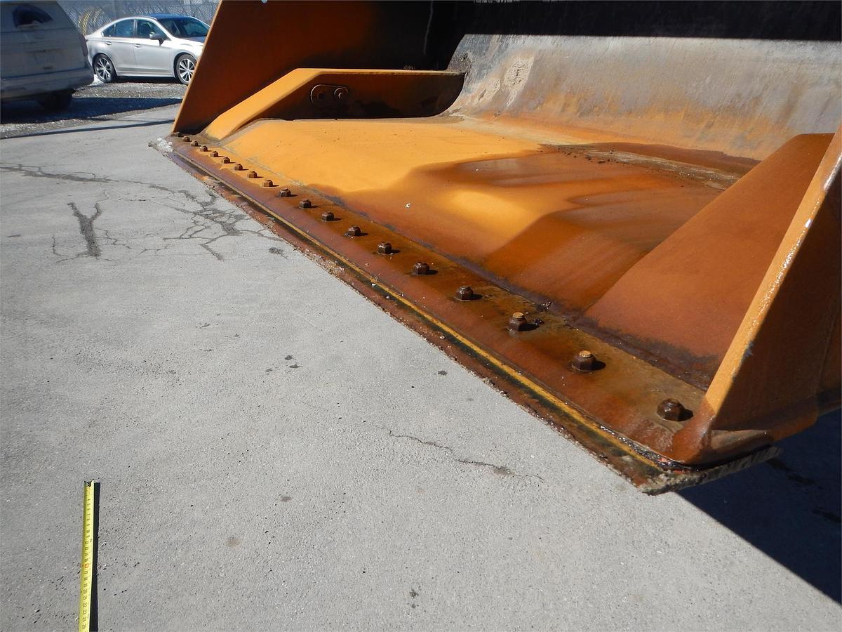 Used 2017 DEERE 624KII