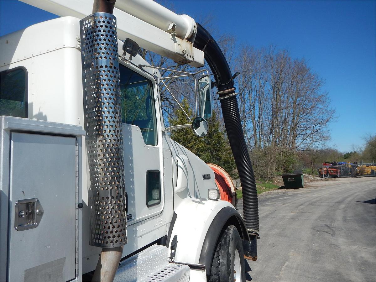 Used 2012 KENWORTH T800