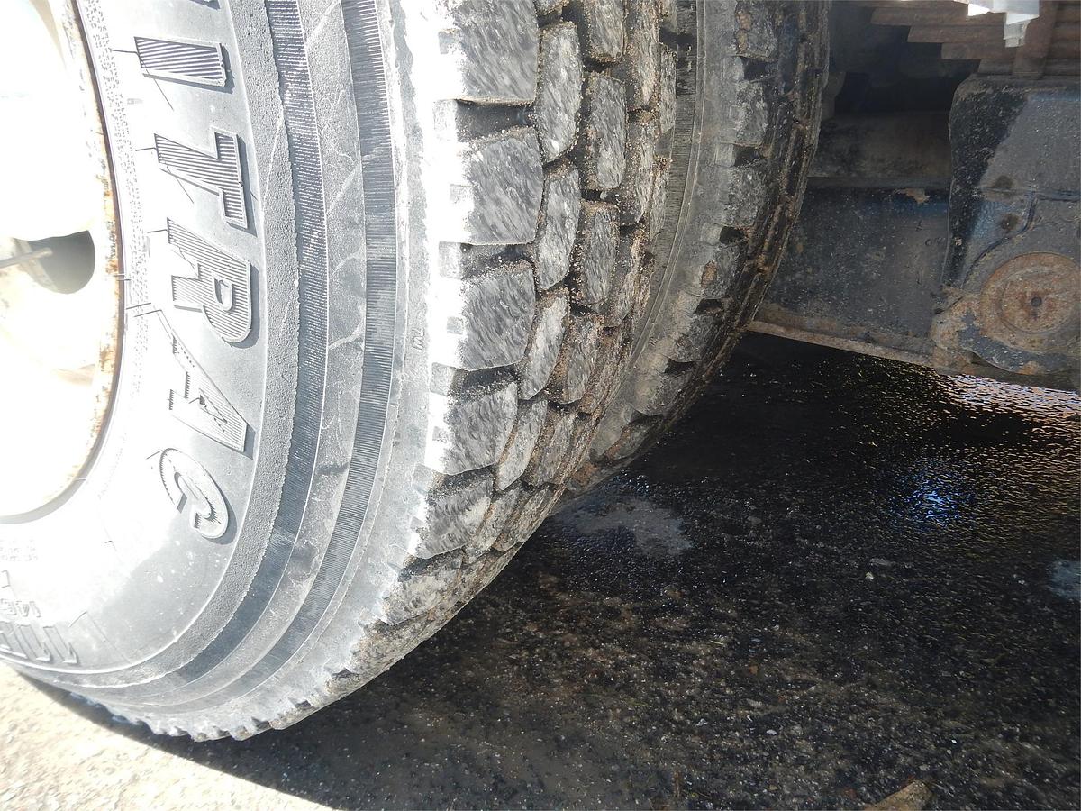 Used 2012 KENWORTH T800