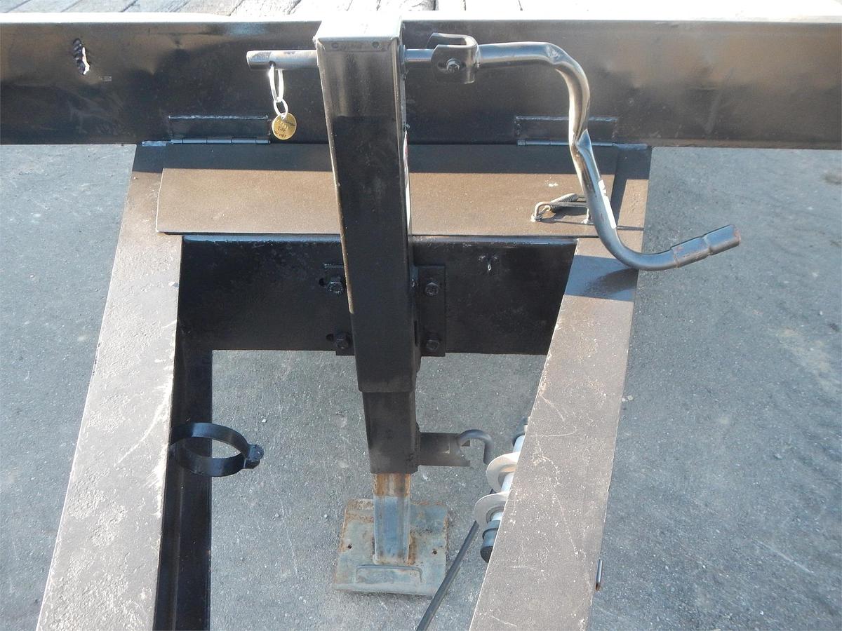 Used 2010 TOWMASTER 20 ft Tandem Axle