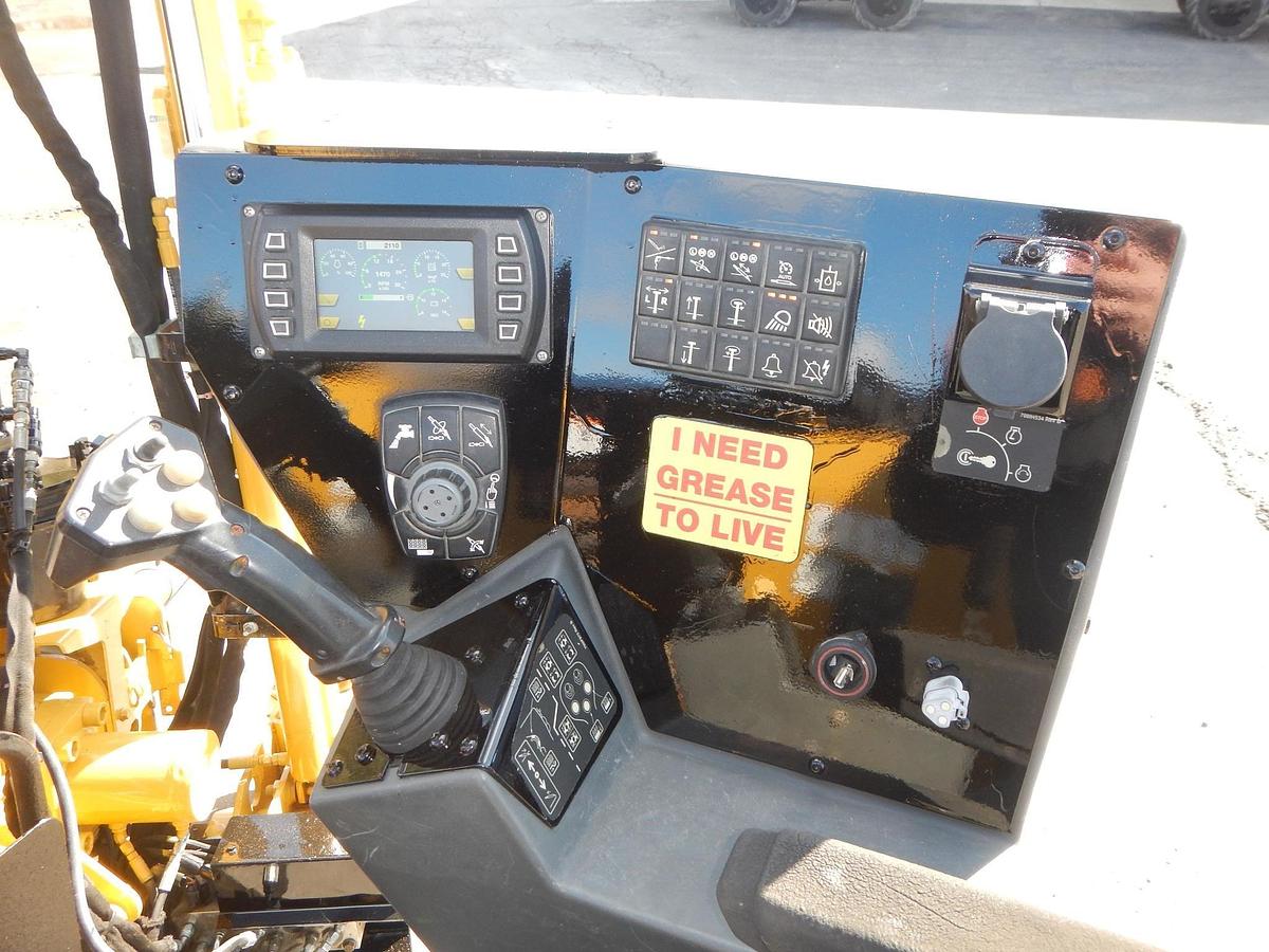 Used 2015 VERMEER NAVIGATOR D20X22 S3