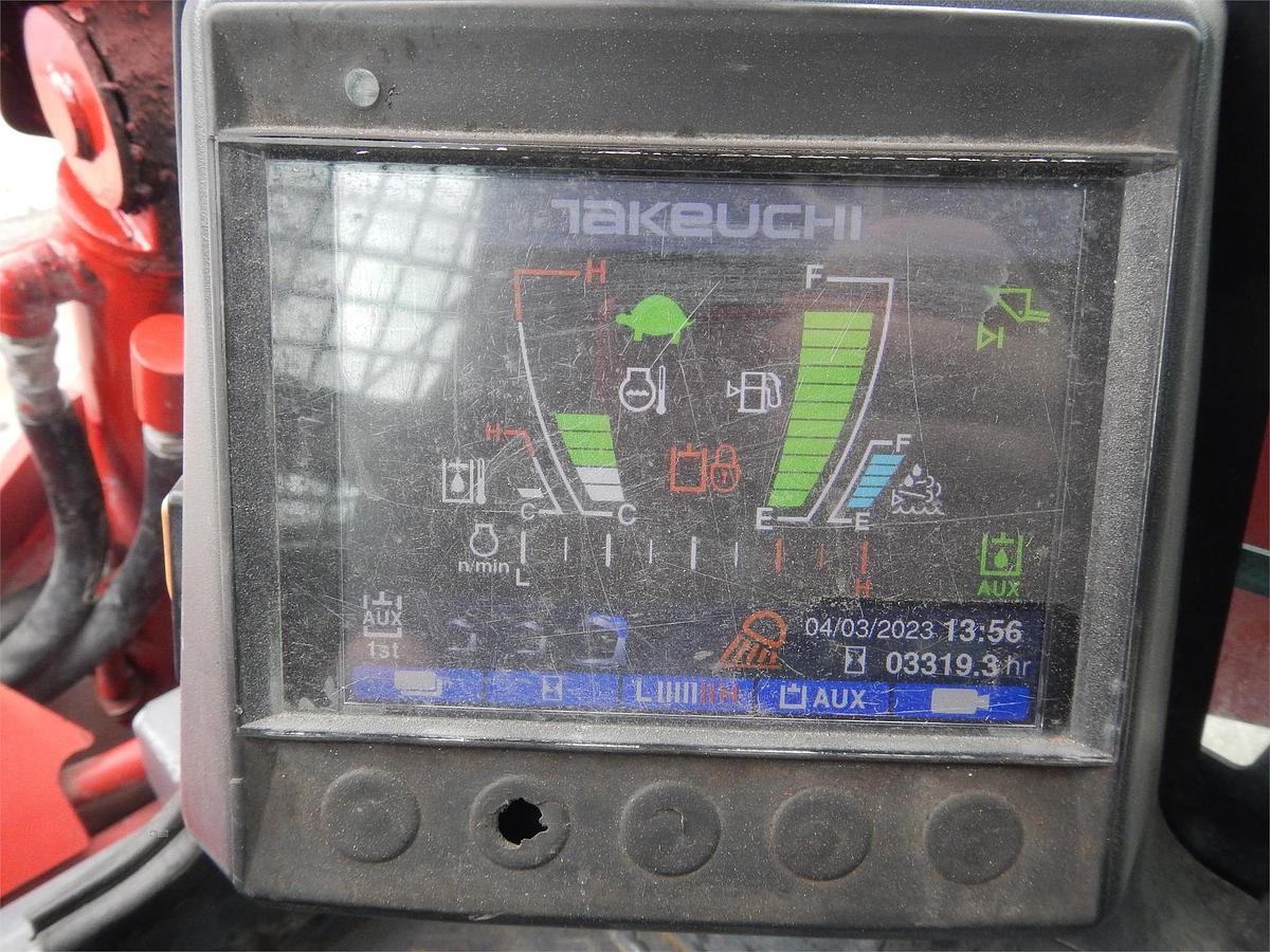 Used 2016 TAKEUCHI TL12V2