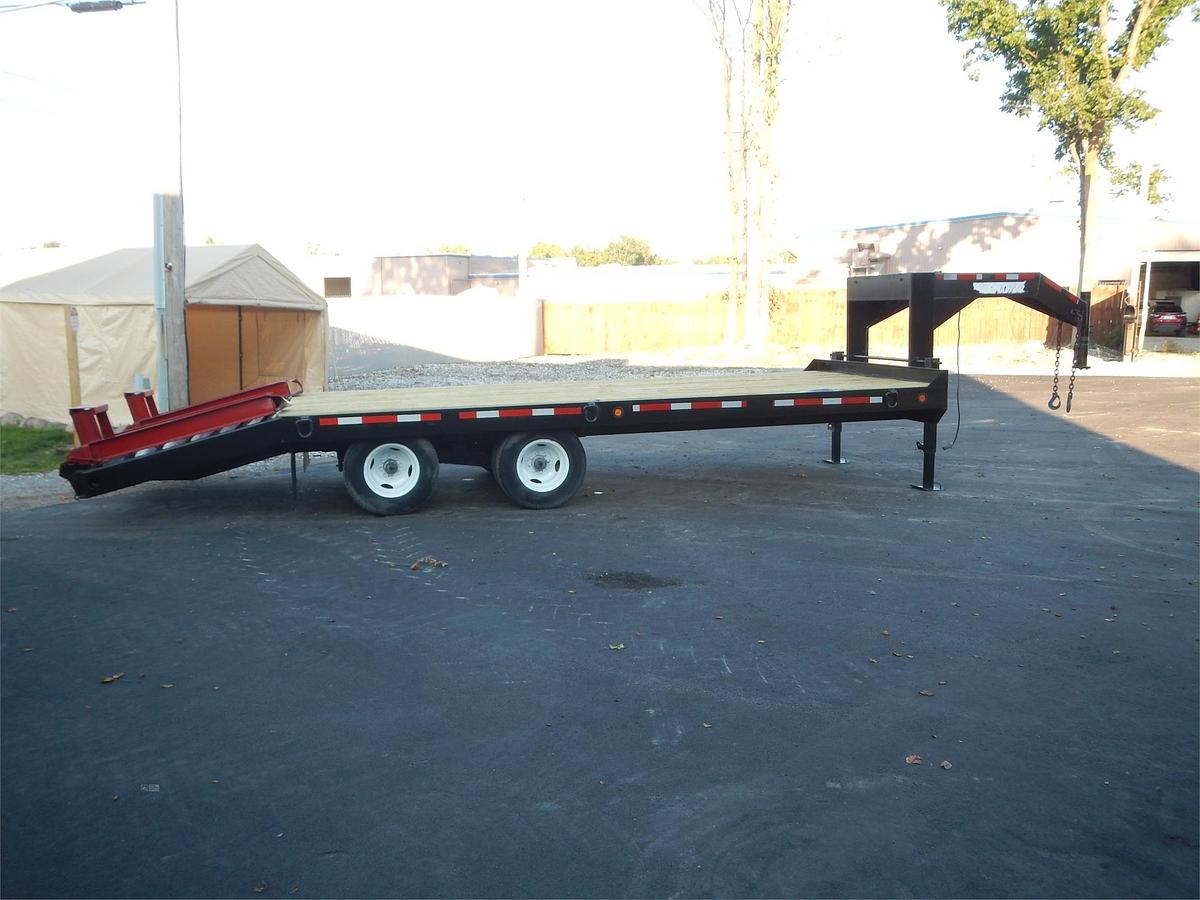 Used 2001 TOWMASTER Fixed Tandem Axle