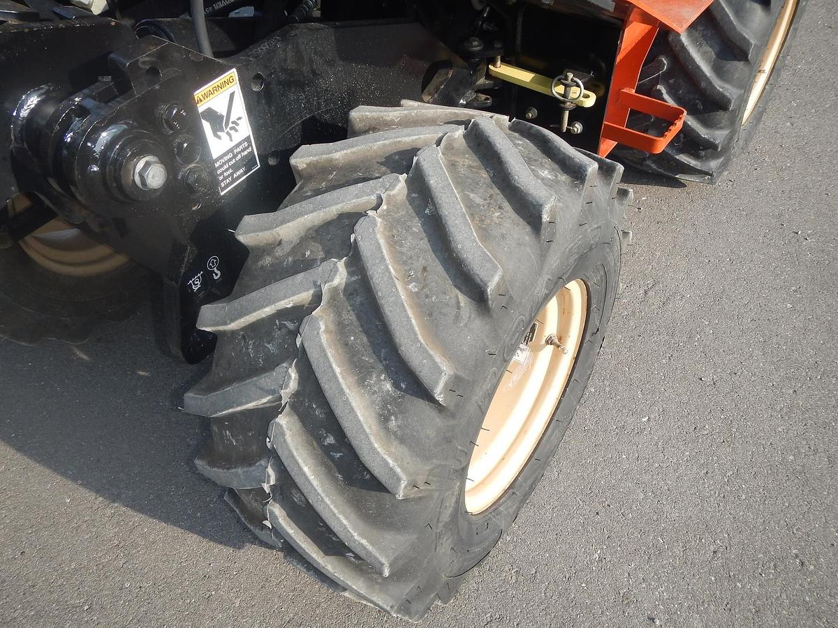 Used 2011 DITCH WITCH 420SX