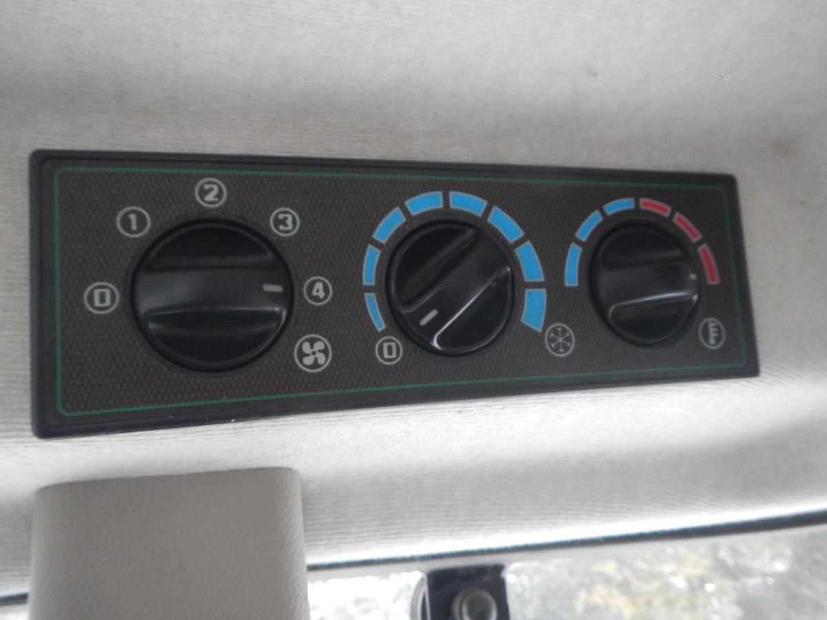 Used 2021 JOHN DEERE 5075GN