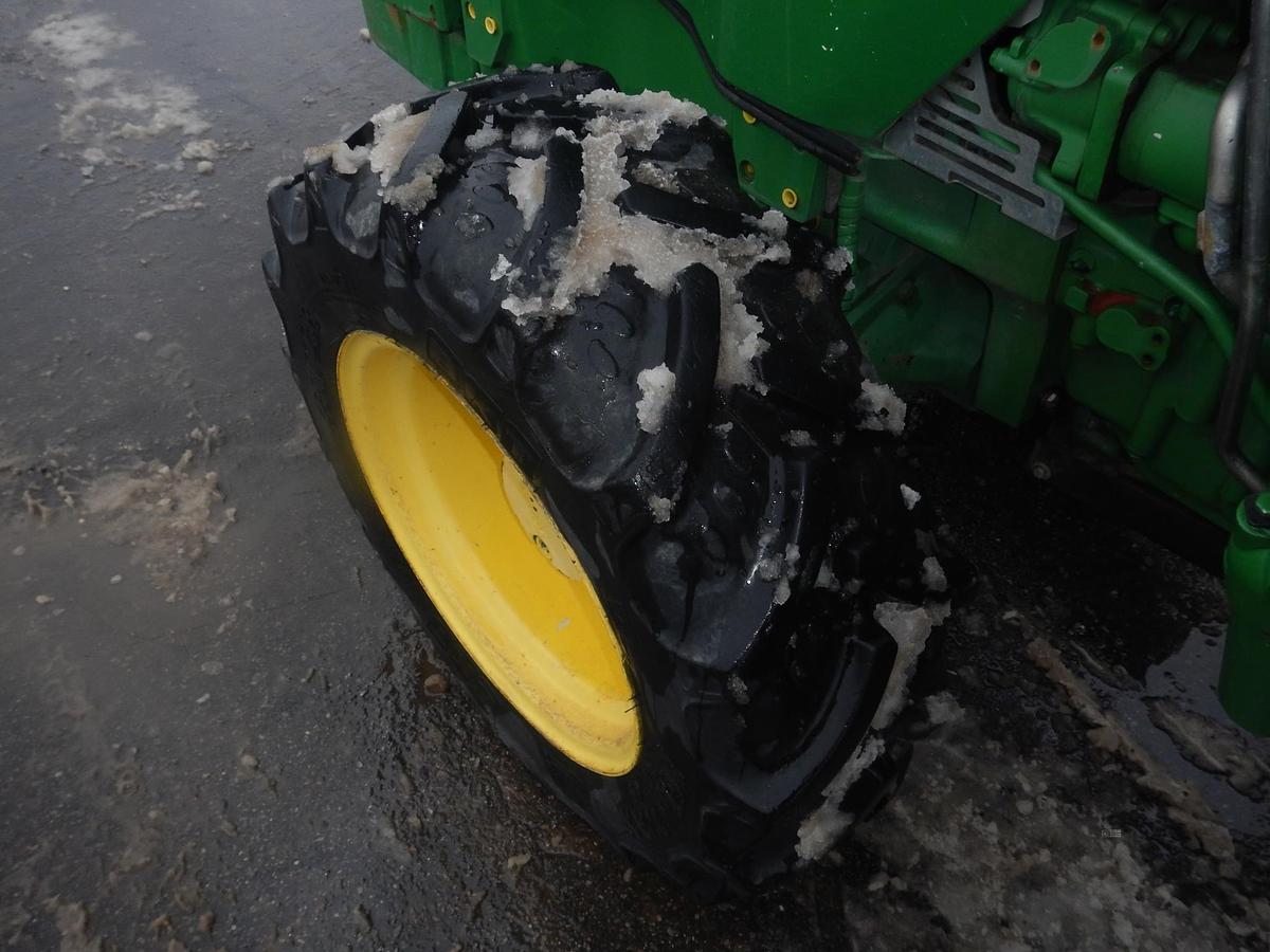 Used 2021 JOHN DEERE 5075GN