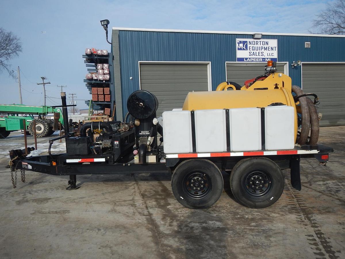 Used 2021 VAC TRON CV573GT