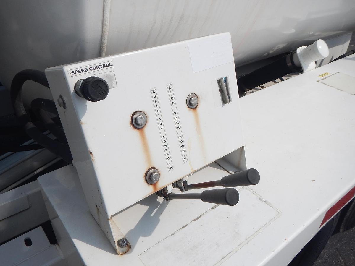 Used 2020 ELASTEC 1000 gal