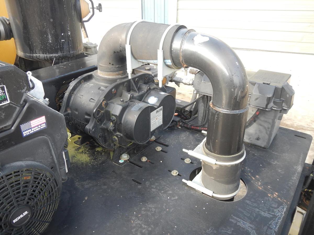 Used 2021 VAC TRON CV573GT