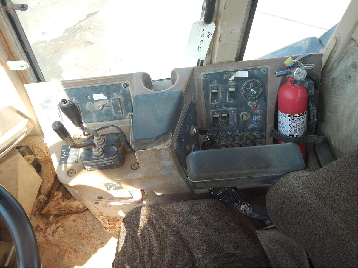 Used 1994 CATERPILLAR 950 II