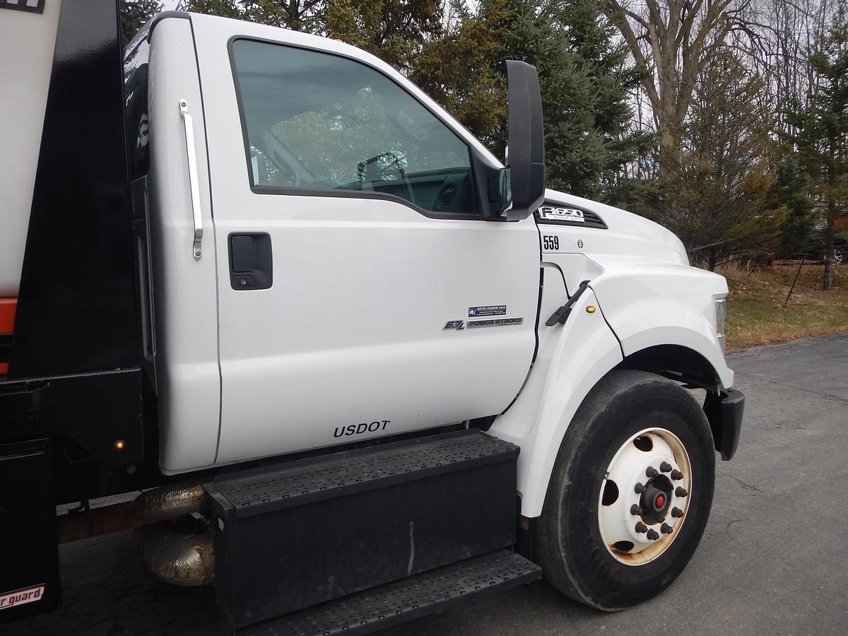 Used 2019 DITCH WITCH JT20