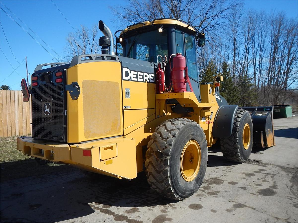 Used 2017 DEERE 624KII