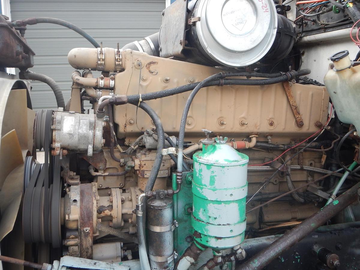 Used 2000 VERMEER DT750