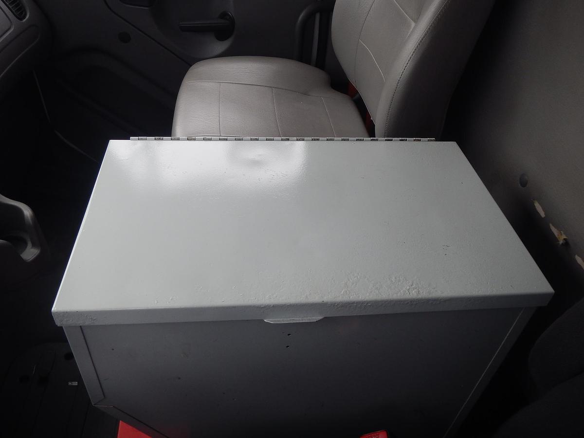 Used 2016 FREIGHTLINER BUSINESS CLASS M2 106