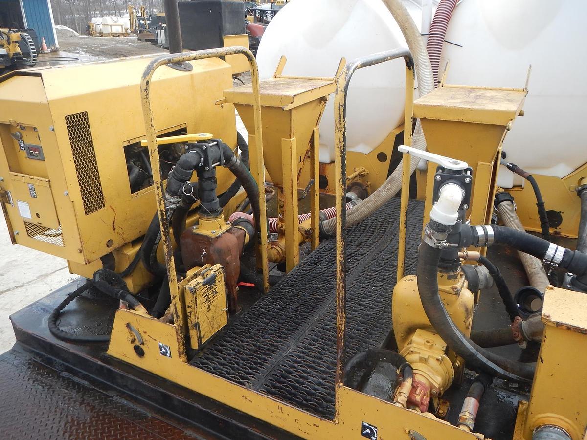 Used 2000 VERMEER DT750