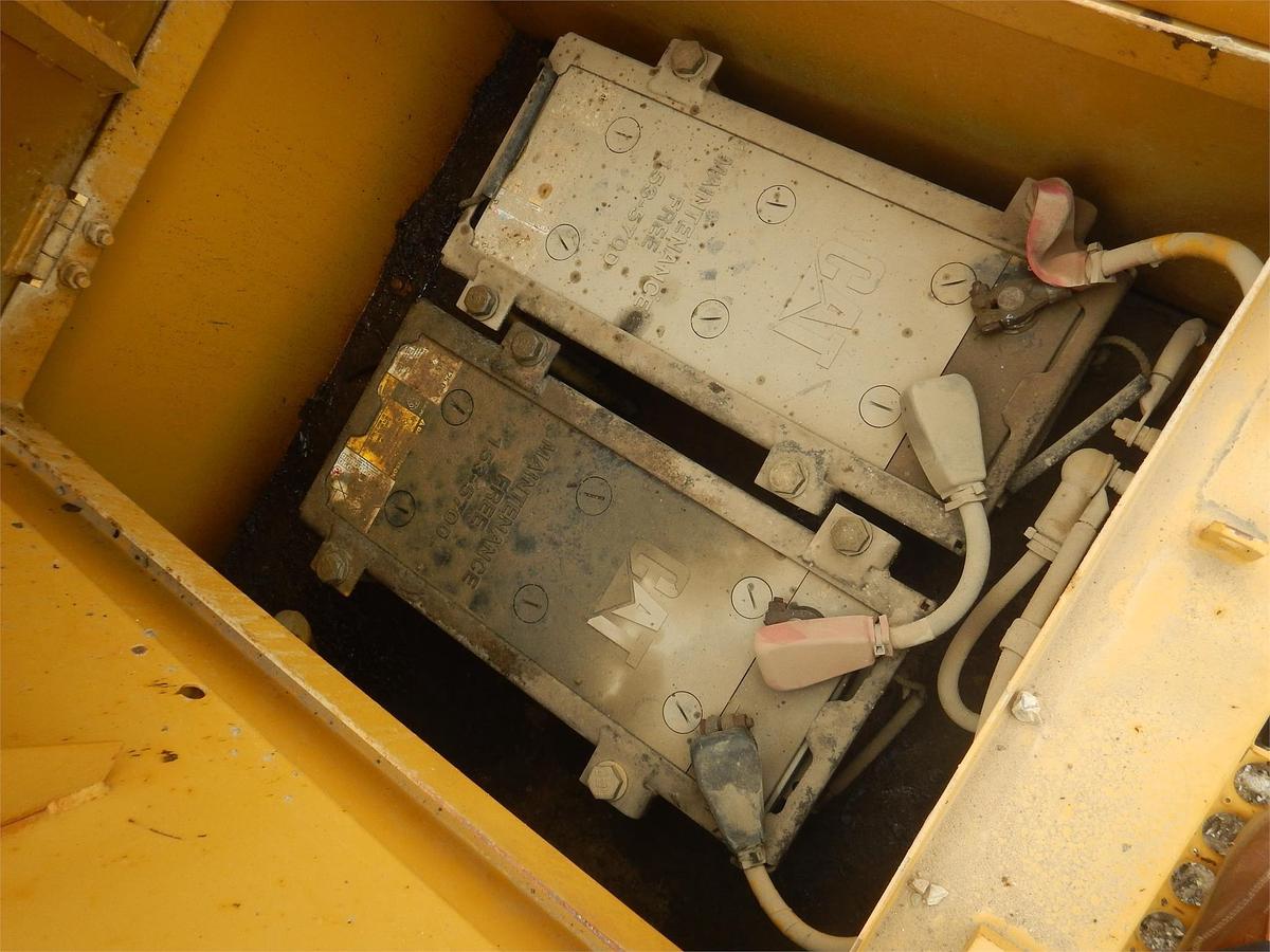 Used 1996 CATERPILLAR 350L