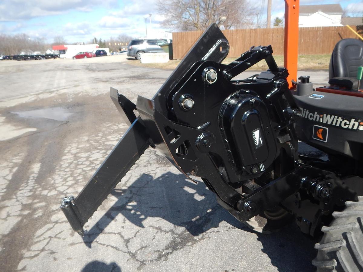 Used 2012 DITCH WITCH 420SX
