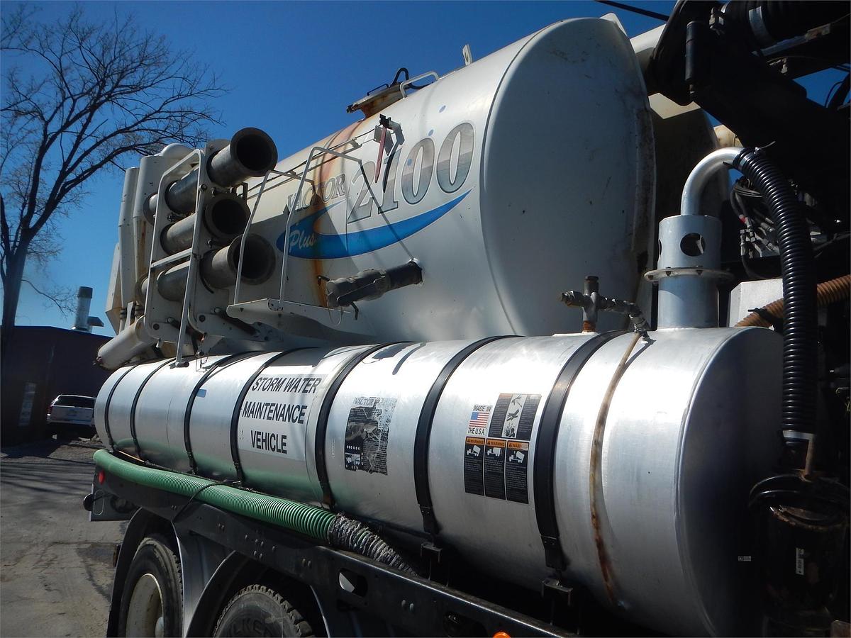 Used 2012 KENWORTH T800