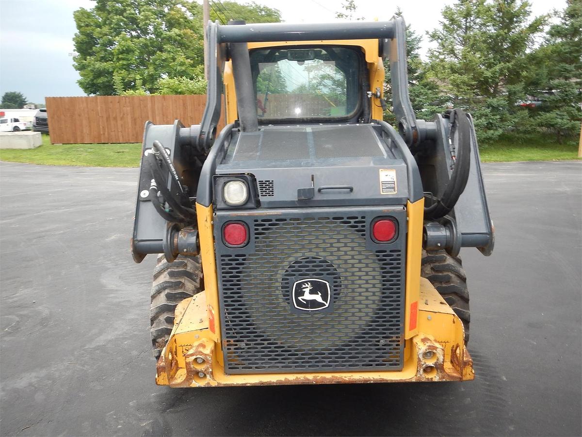 Used 2017 DEERE 324E