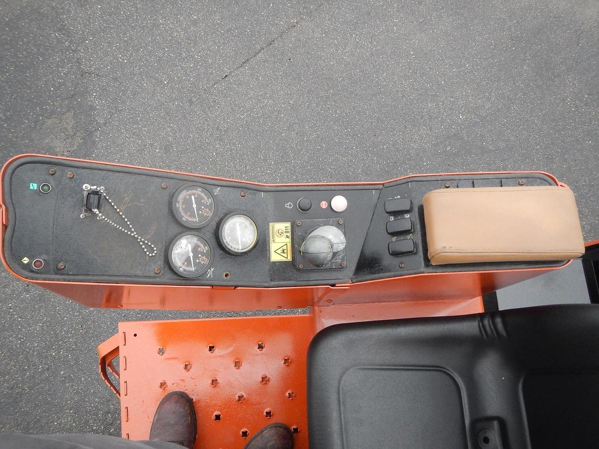 Used 2017 DITCH WITCH JT25