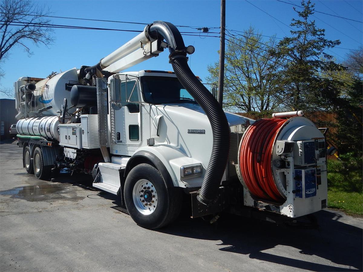 Used 2012 KENWORTH T800