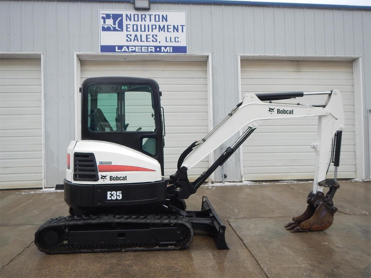 Used 2014 BOBCAT E35