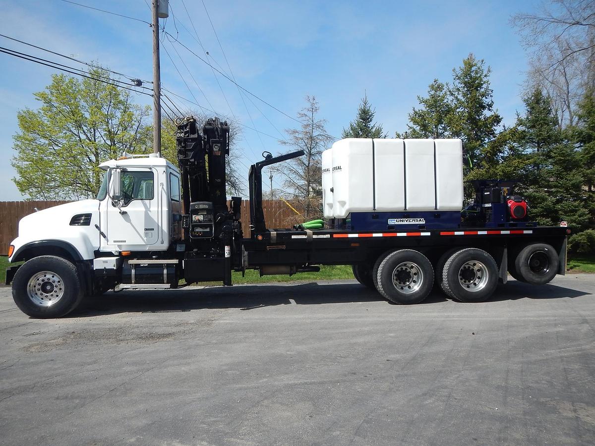 Used 2006 MACK GRANITE CV713