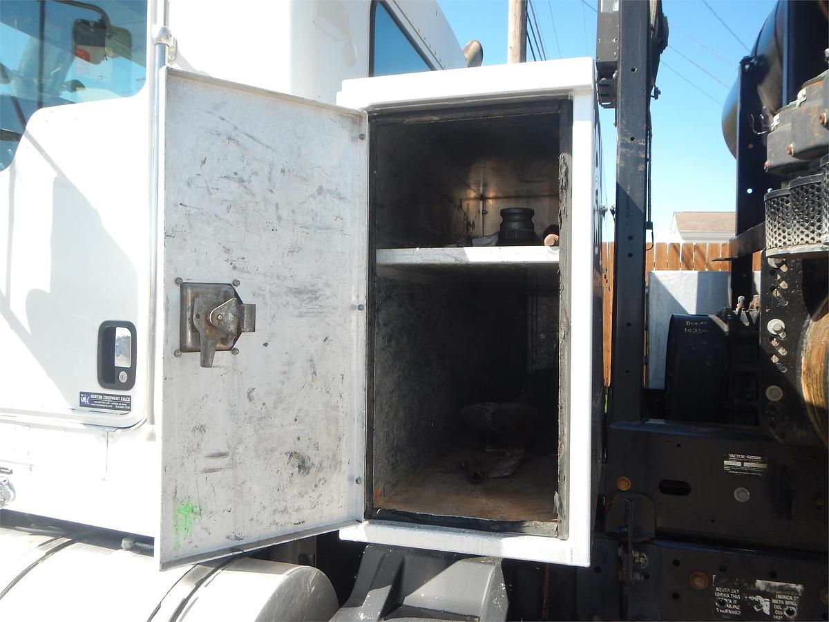 Used 2012 KENWORTH T800