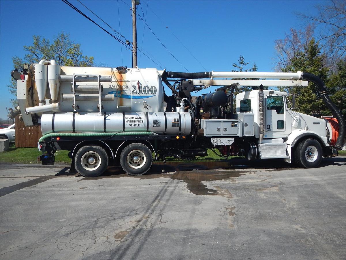 Used 2012 KENWORTH T800