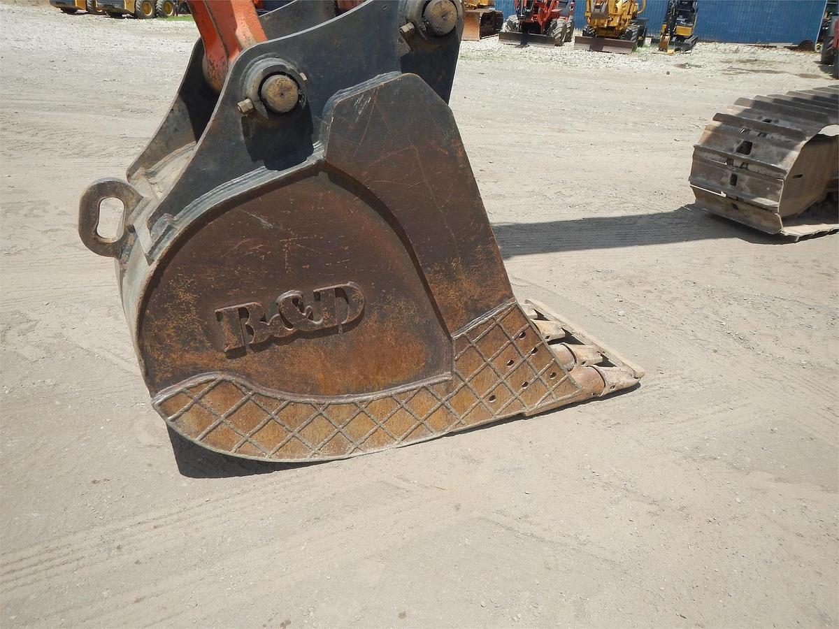 Used 2006 HITACHI ZX240 LC-3