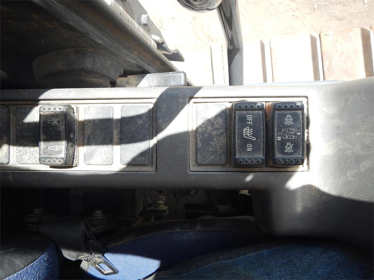 Used 2006 HITACHI ZX240 LC-3