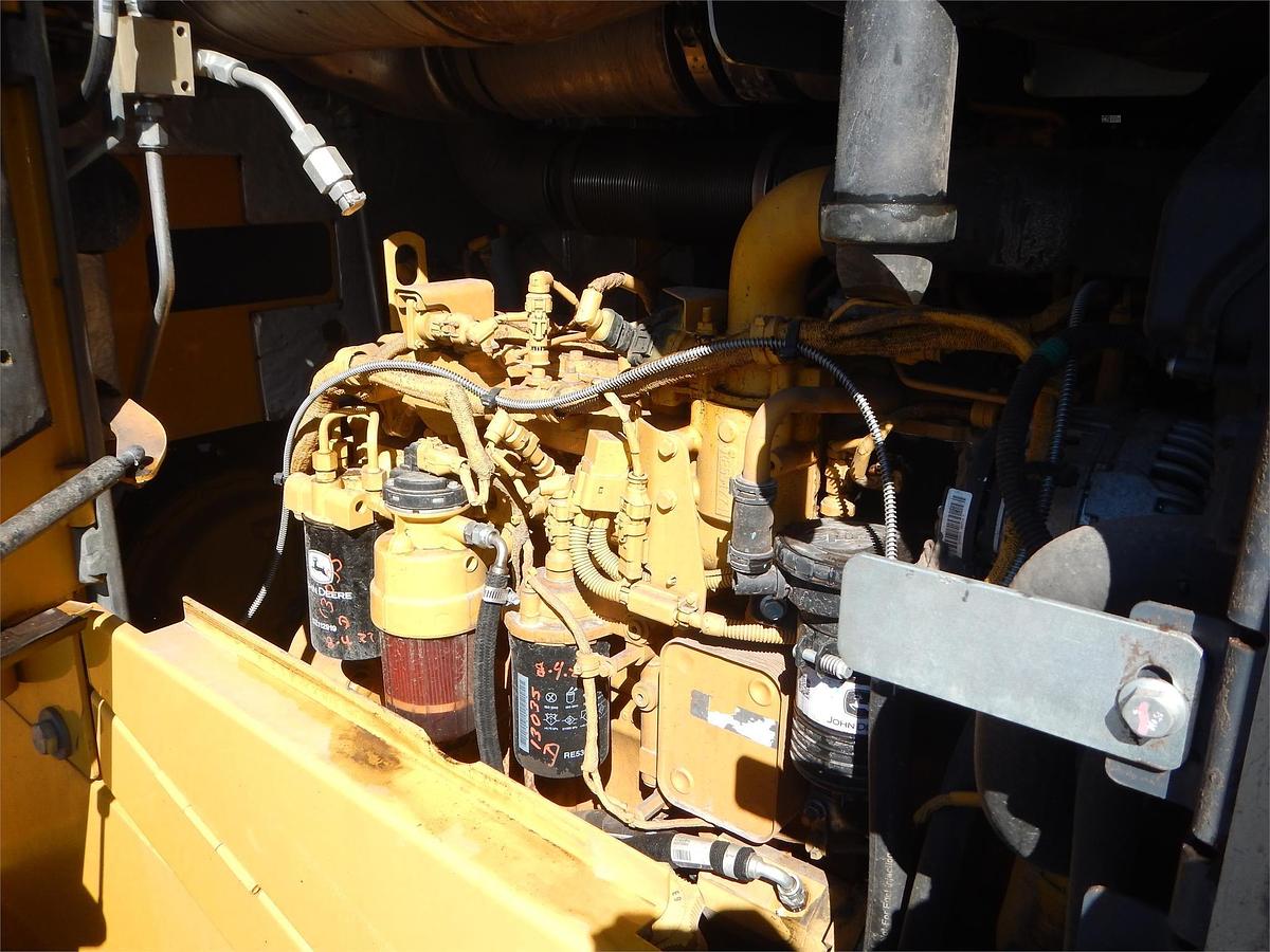 Used 2017 DEERE 624KII