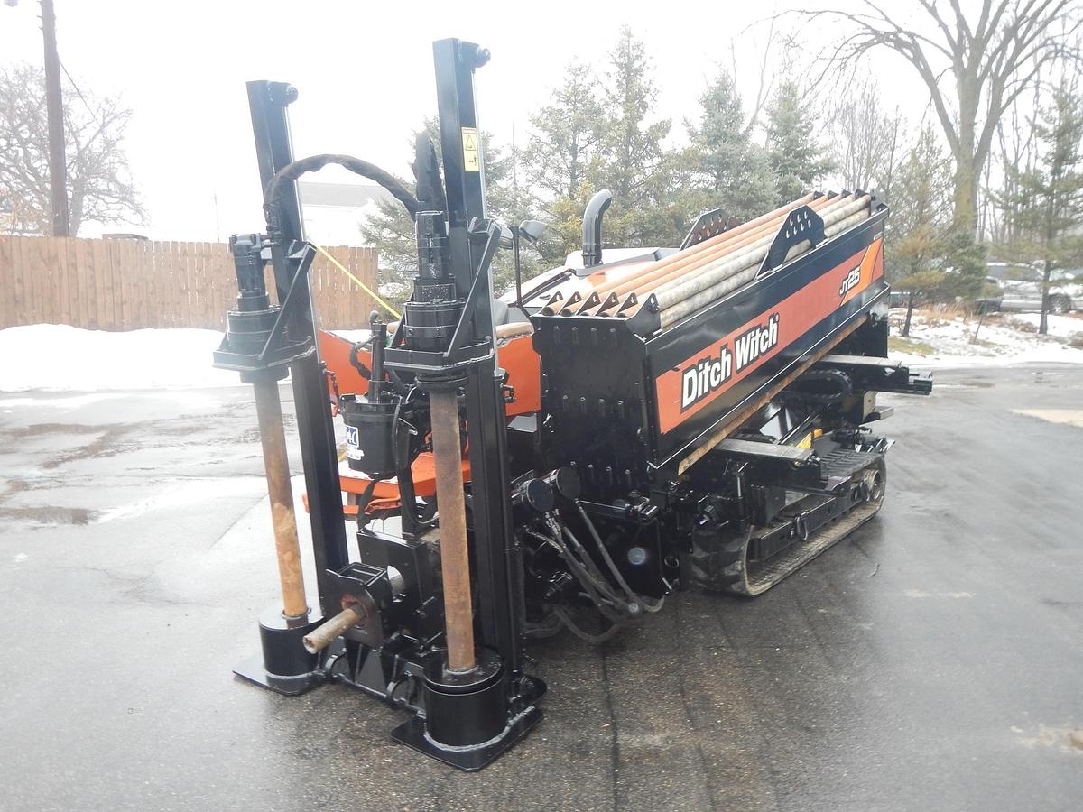 Used 2017 DITCH WITCH JT25