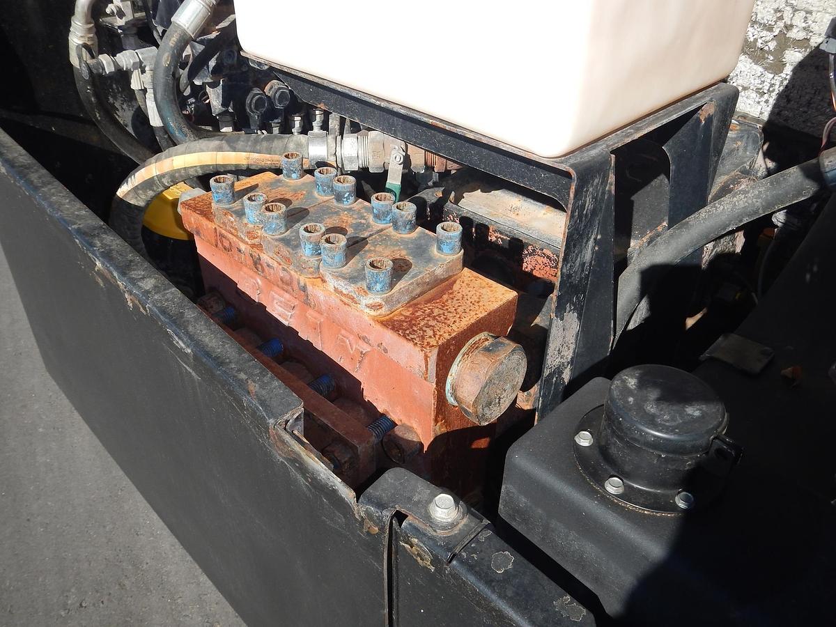 Used 2014 DITCH WITCH JT3020AT