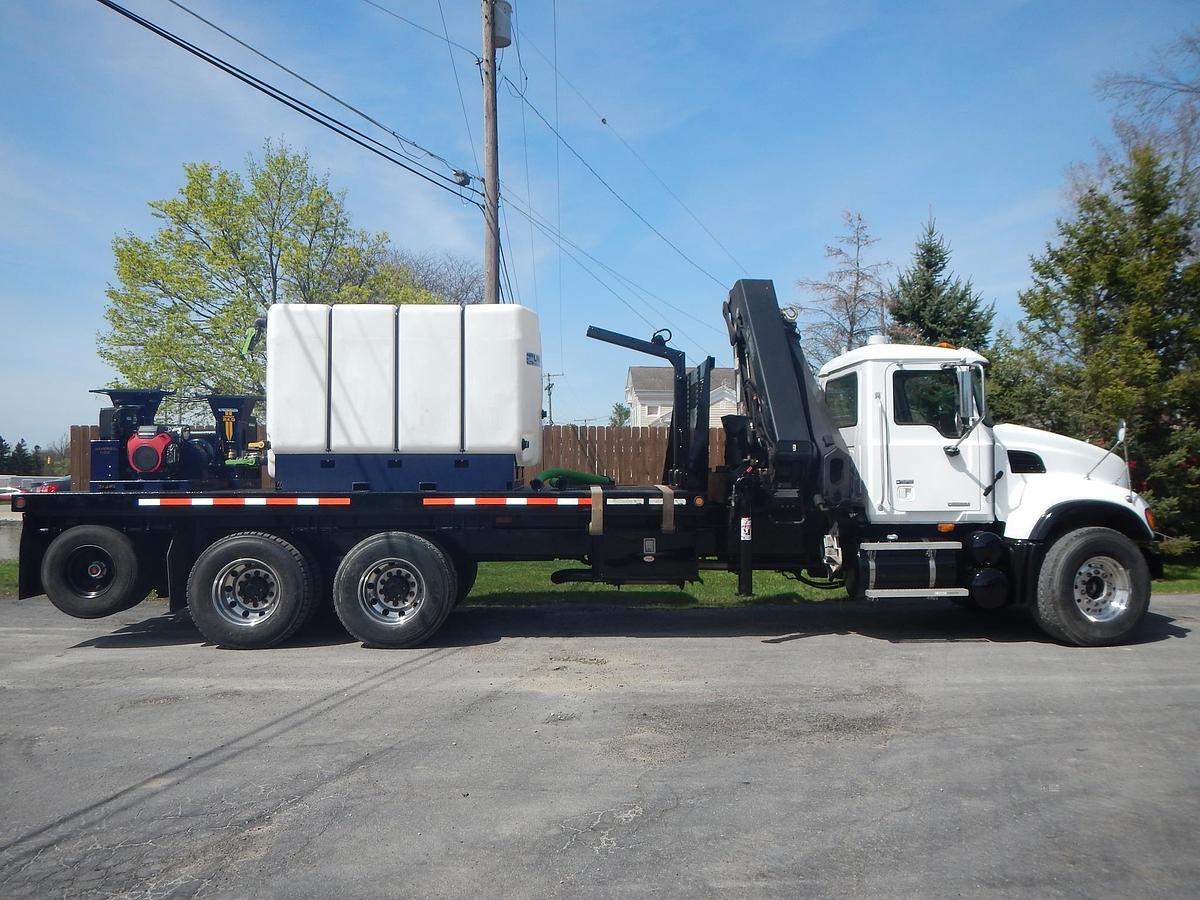 Used 2006 MACK GRANITE CV713