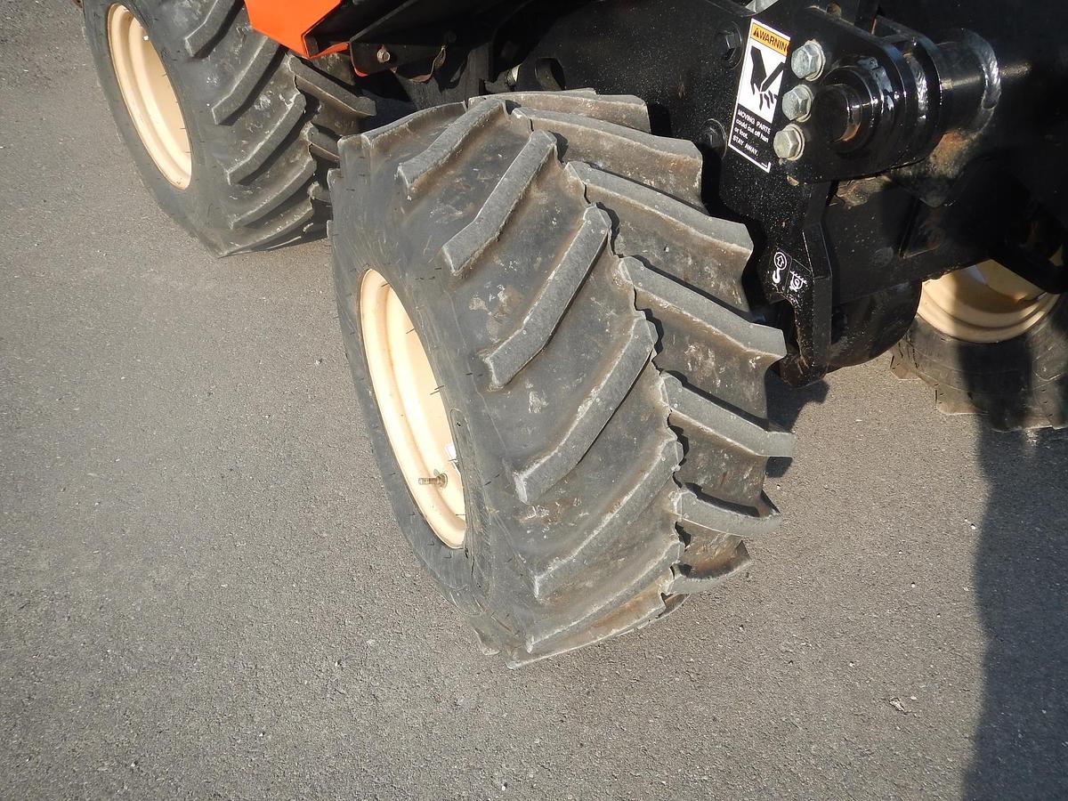 Used 2011 DITCH WITCH 420SX