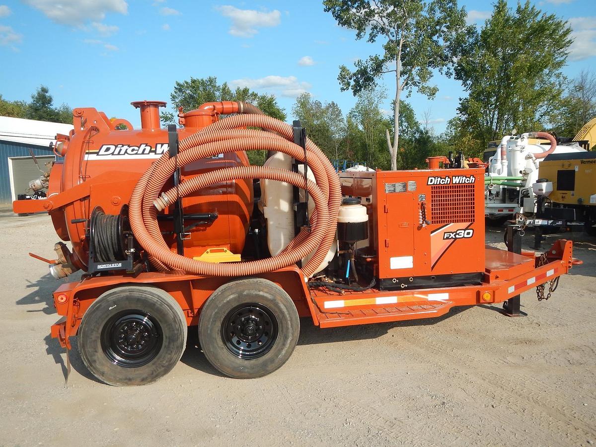 Used 2015 DITCH WITCH FX30