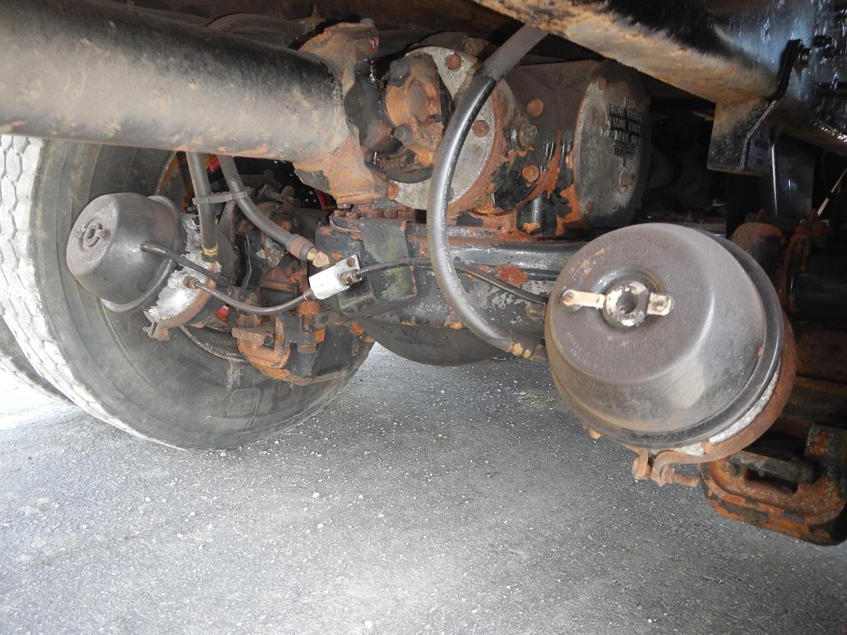 Used 2006 MACK GRANITE CV713