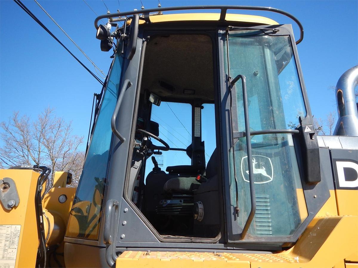 Used 2017 DEERE 624KII