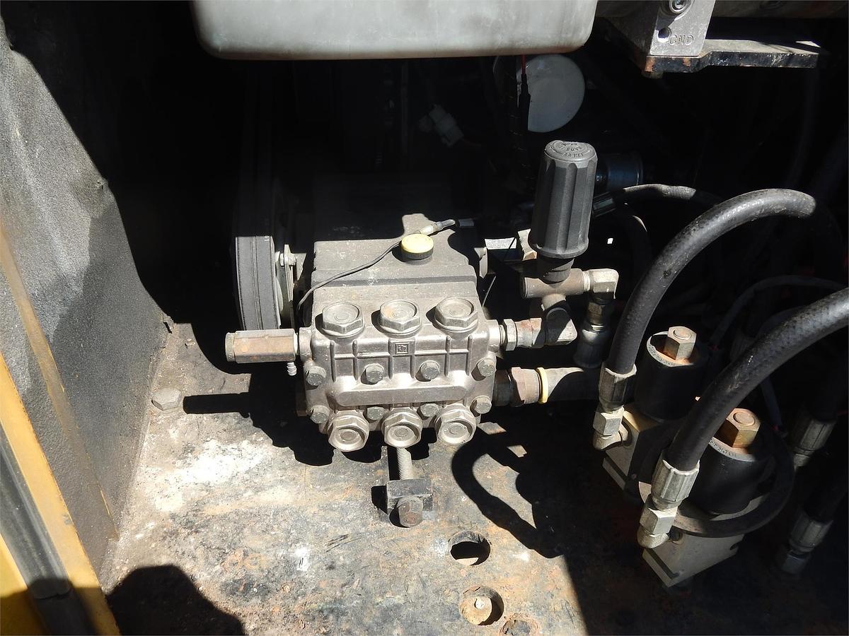 Used 2011 VERMEER LP555DT